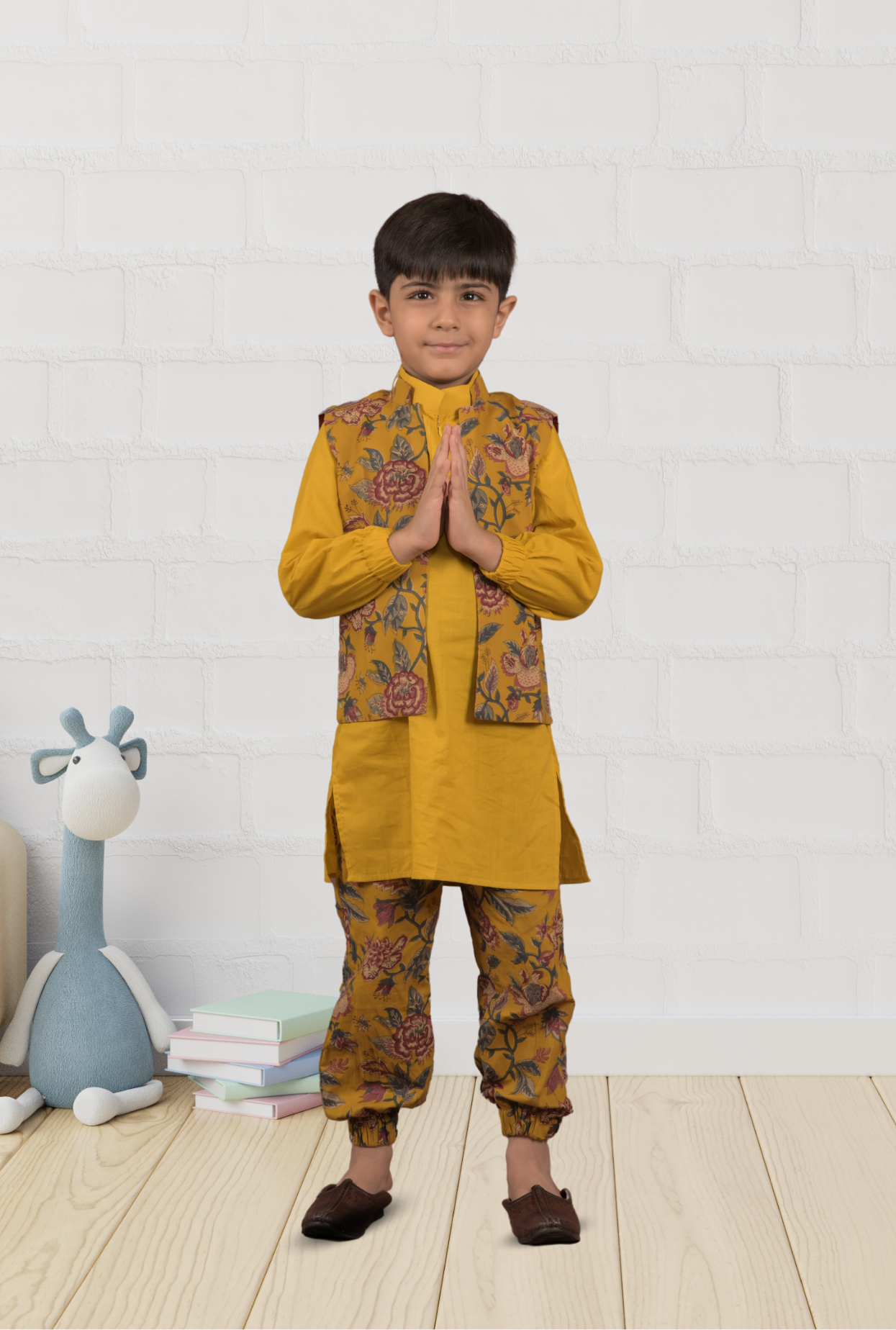 Floral Kurta Pyjama With Jacket